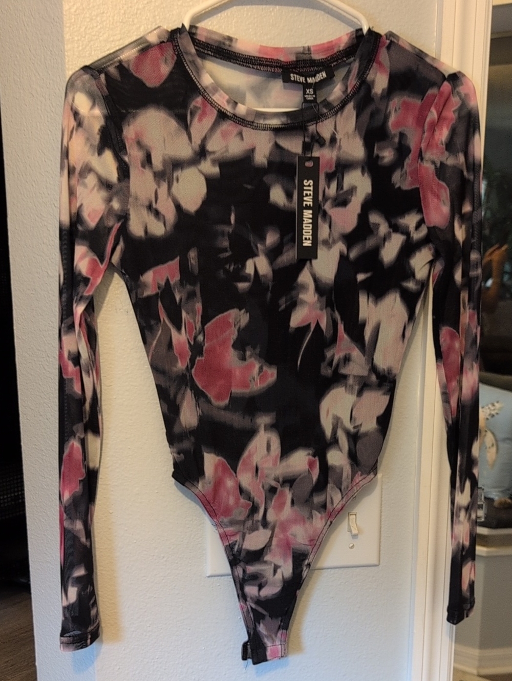 Steve Madden Black, Pink & Cream Floral Long-Sleeve One-Piece Bodysuit Brand New